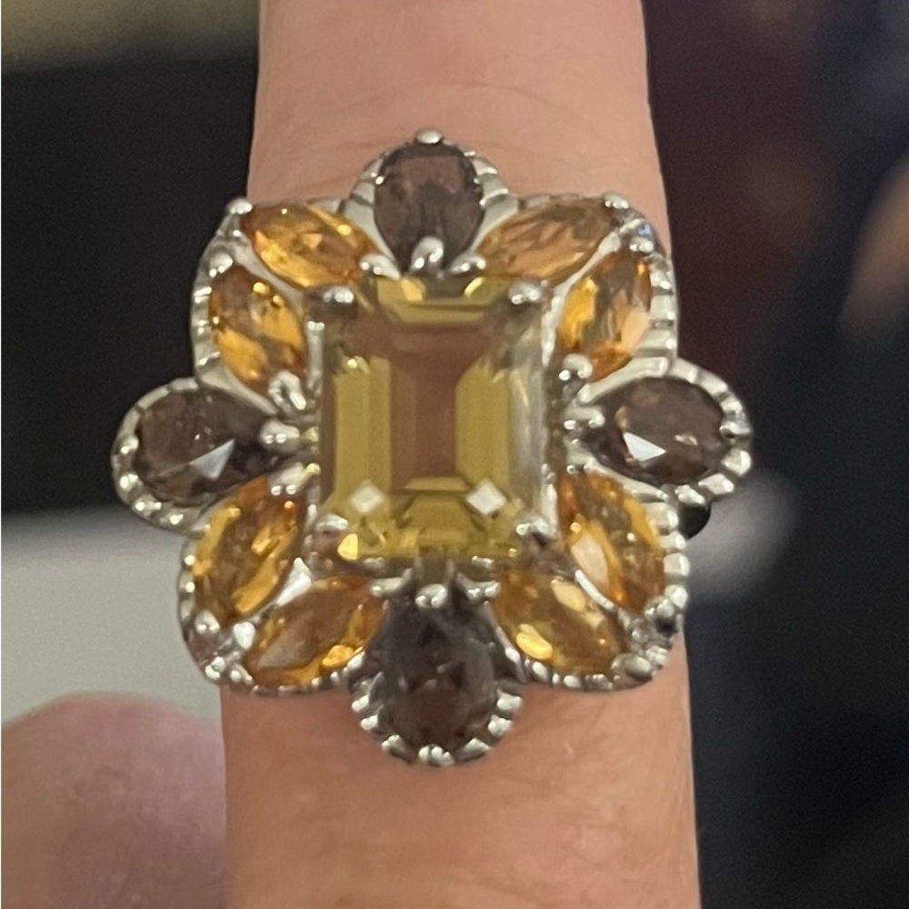 Stunning topaz colored ring